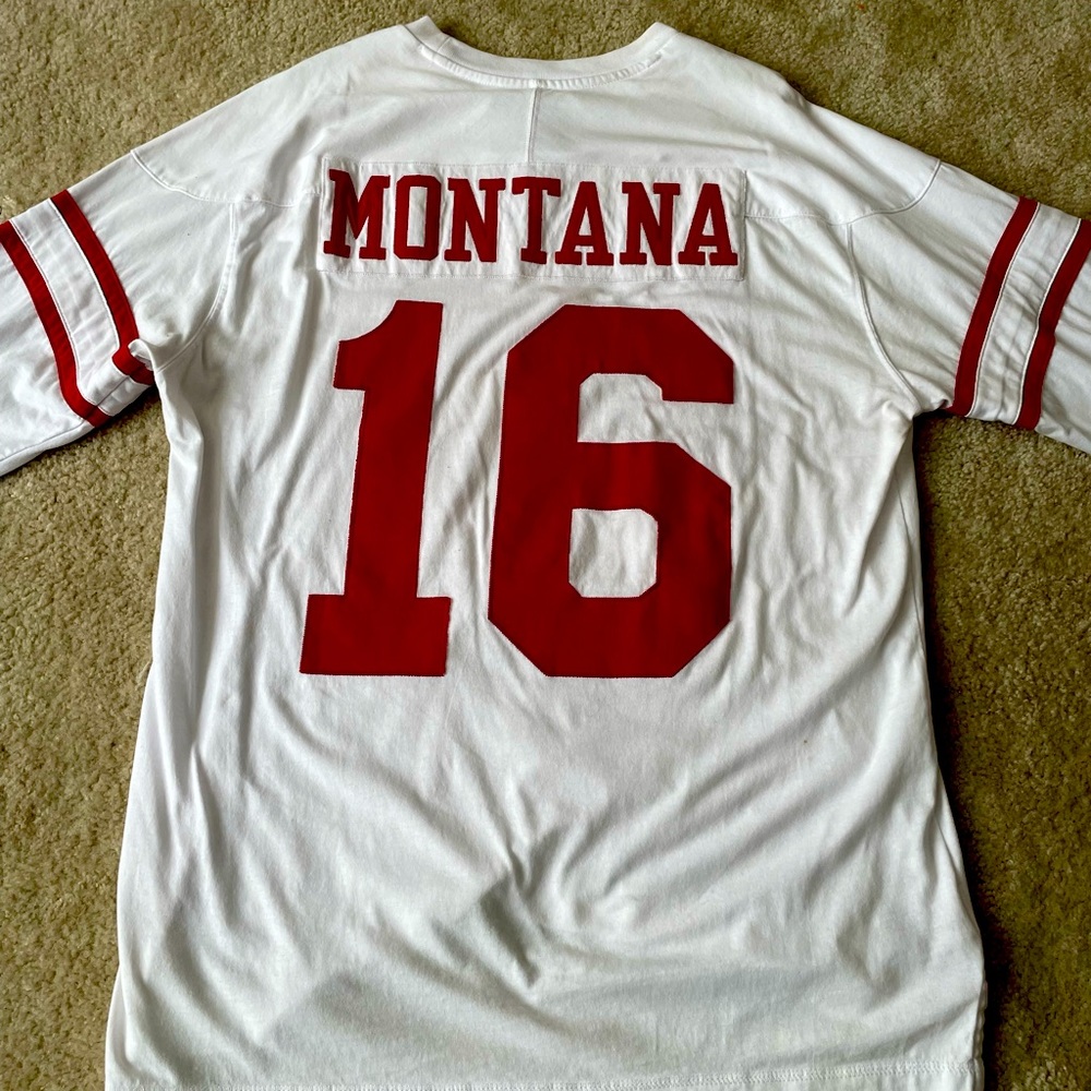 Mitchell & Ness Joe Montana long sleeve